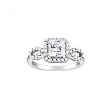 Overnight 18k White Gold Diamond Engagement Ring